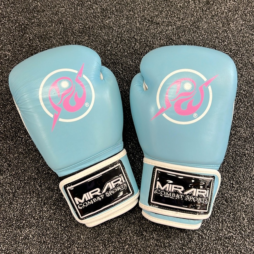 Boxing Gloves, light baby blue, 14oz, genuine leather